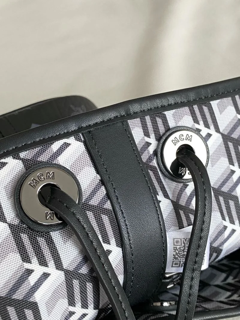 ZipUp MCM Shopping Bags 45660