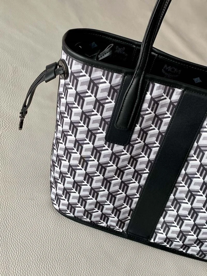 ZipUp MCM Shopping Bags 45660