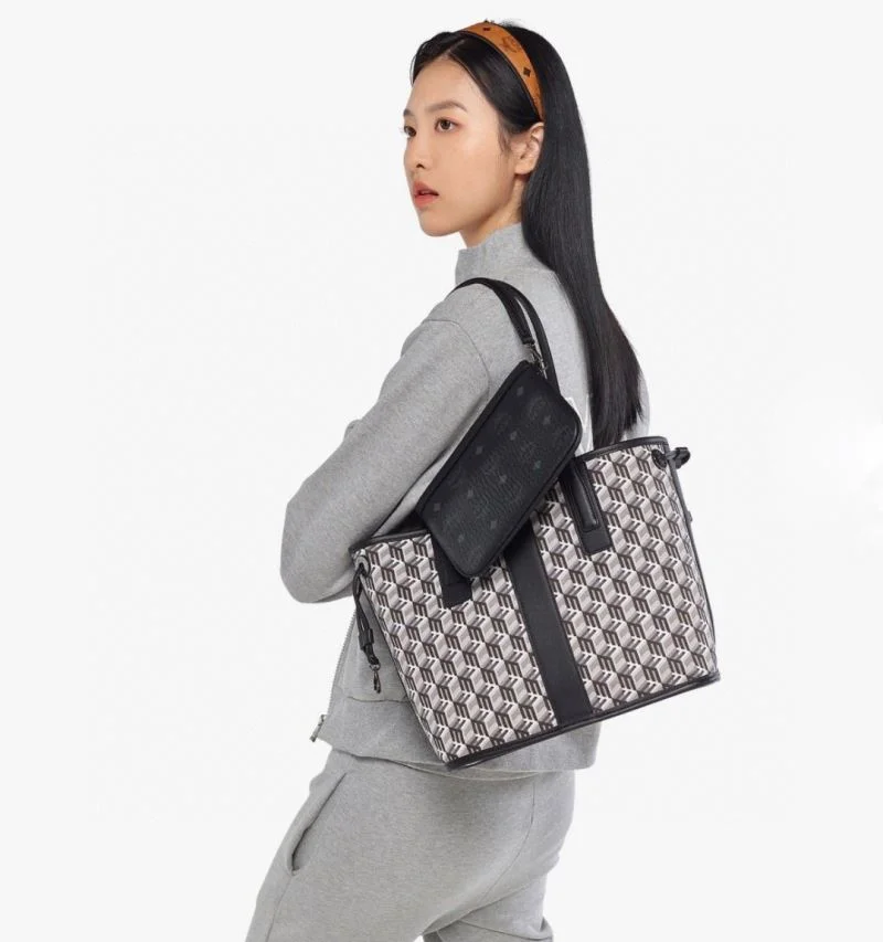 MCM Shopping Bags Stretchable 45709
