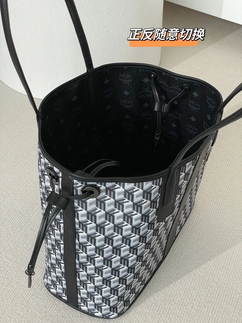 MCM Shopping Bags Seasonal 45654