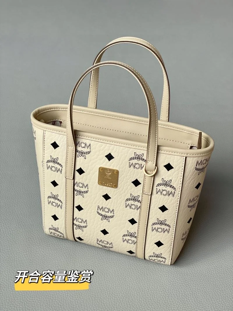 MCM Shopping Bags Compact 45652