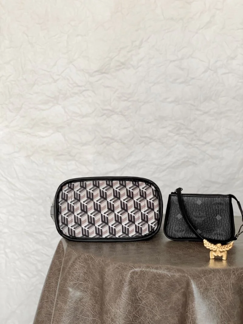 Sporty MCM Shopping Bags 45639