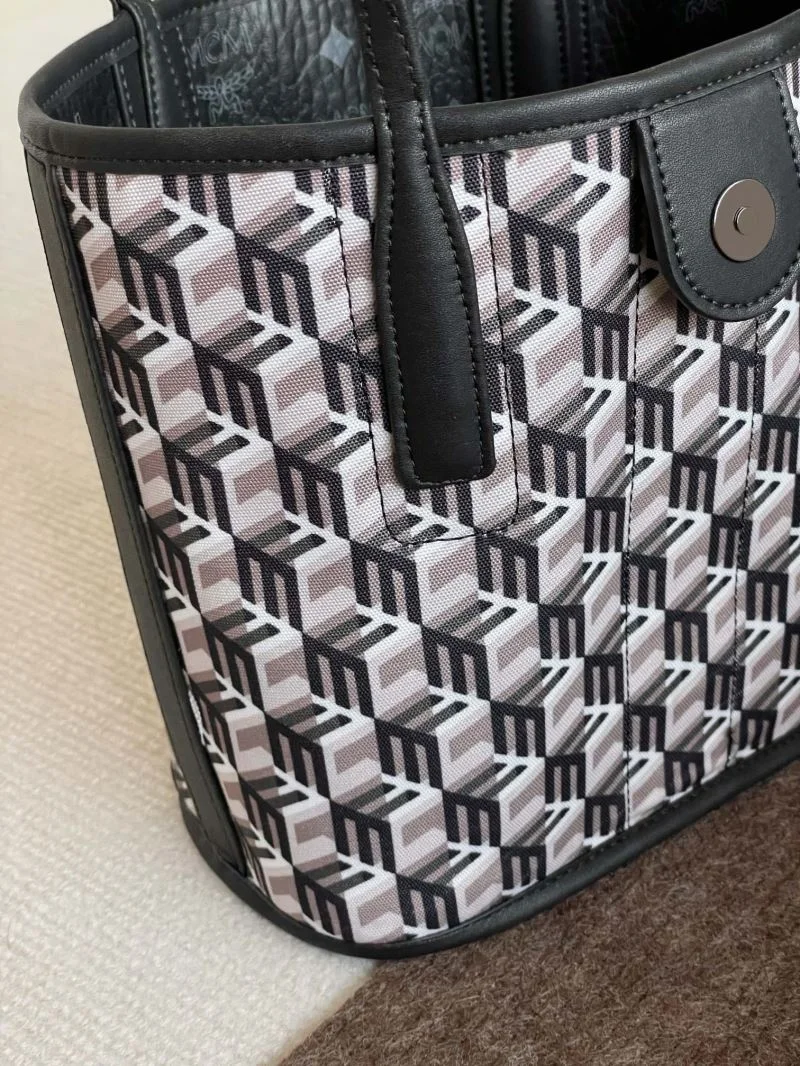 Sporty MCM Shopping Bags 45639