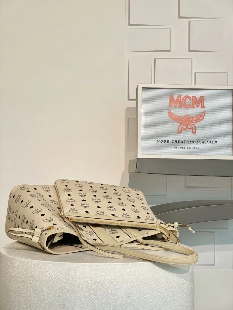 MCM Shopping Bags Breathable 45647