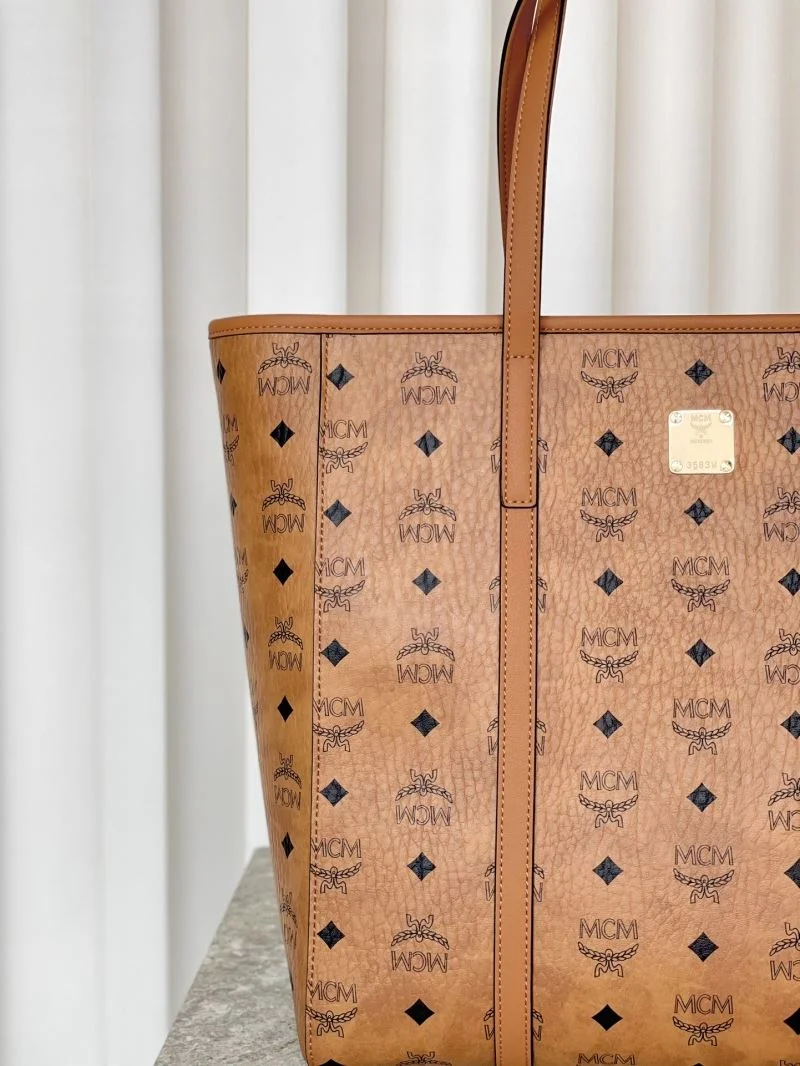 MCM Shopping Bags Youthful 45634