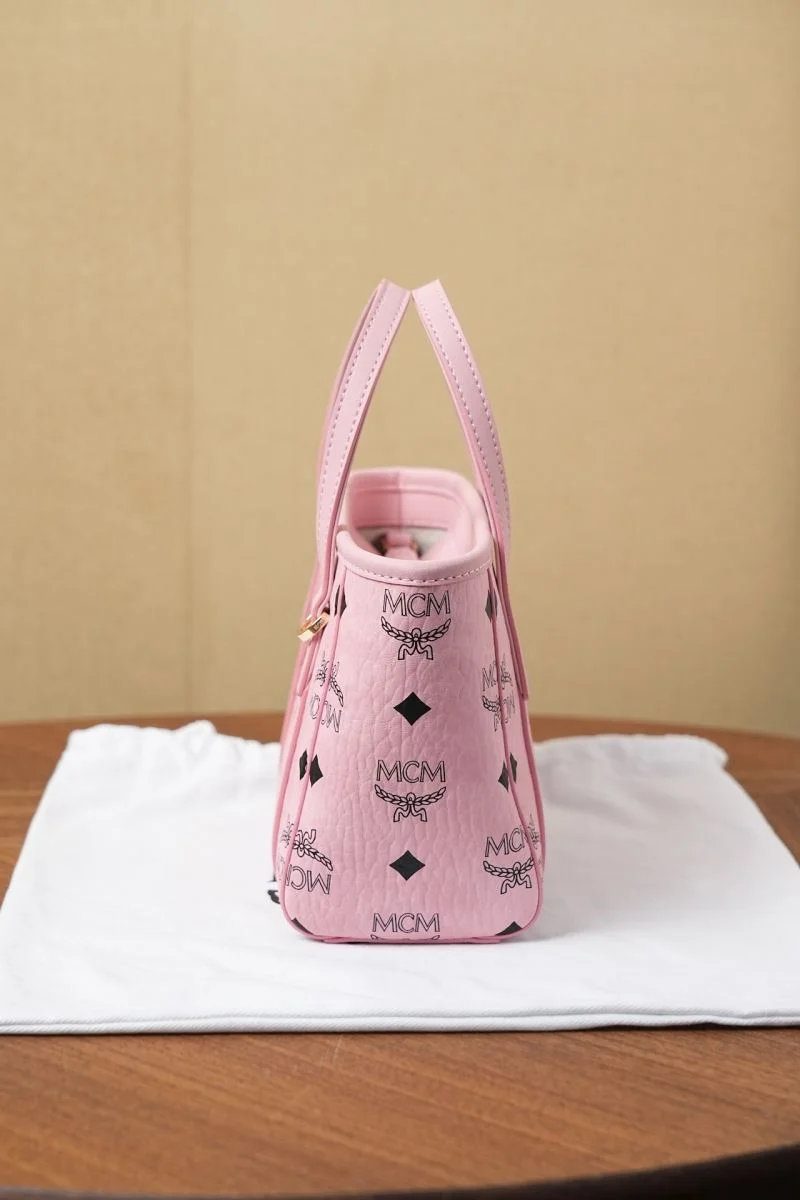 Minimalist MCM Shopping Bags 45637