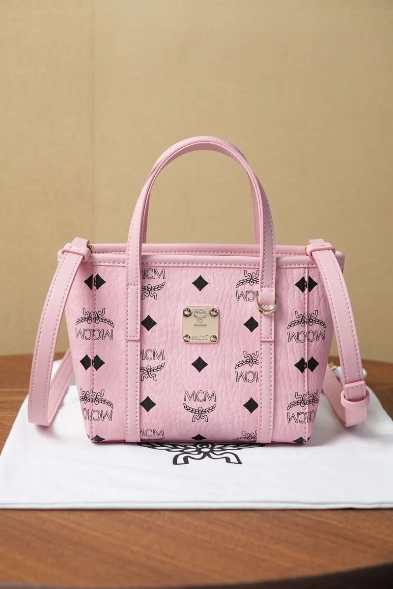 Minimalist MCM Shopping Bags 45637