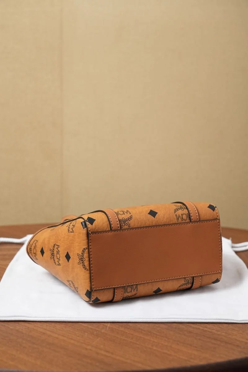 UrbanChic MCM Shopping Bags 45638