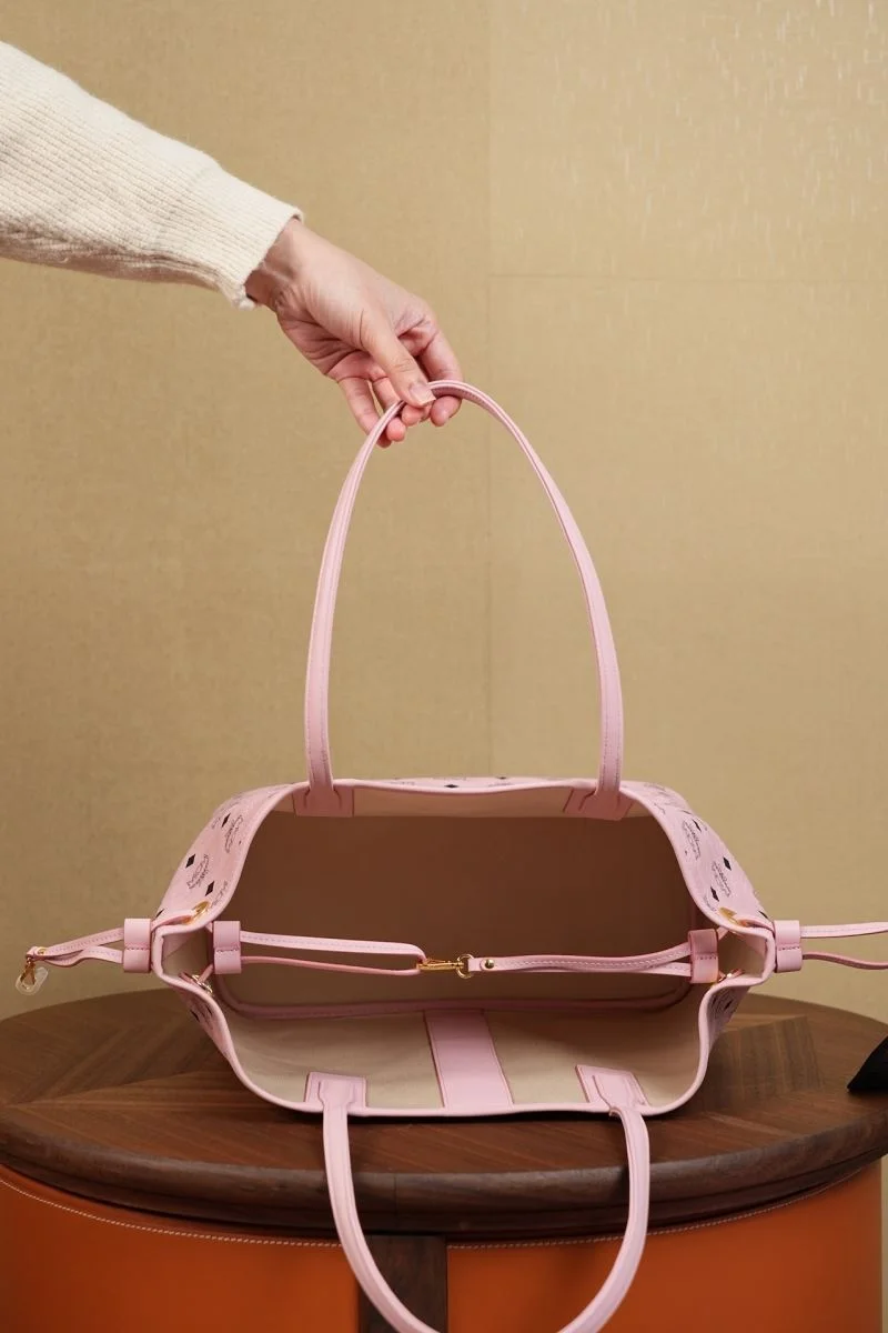 ModernLook MCM Shopping Bags 45641