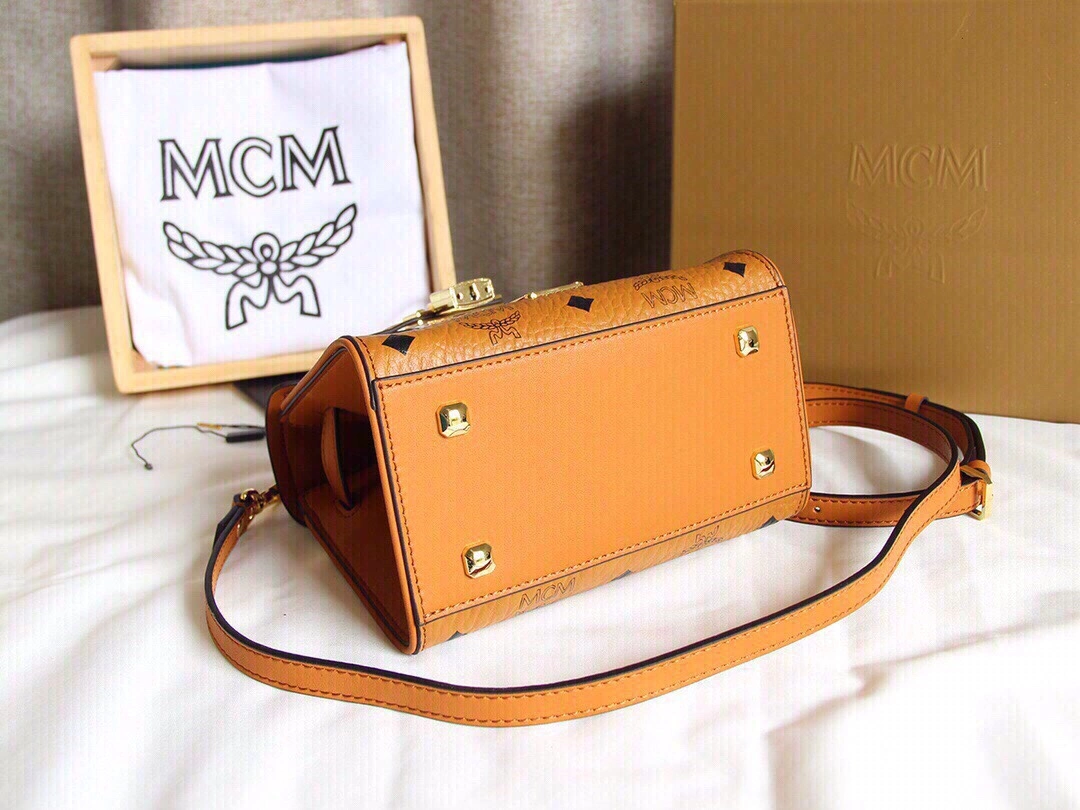 Seasonal MCM Top Handle Bags 90426