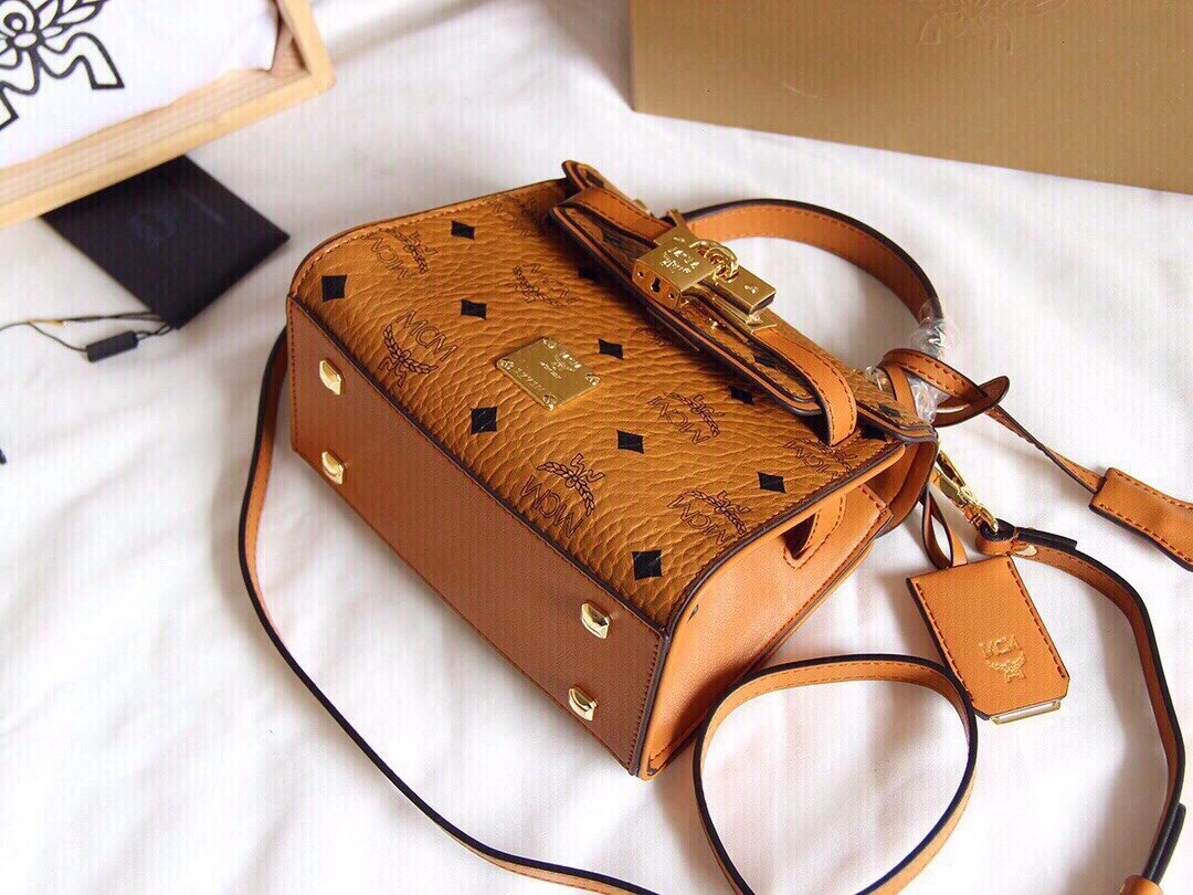 Seasonal MCM Top Handle Bags 90426