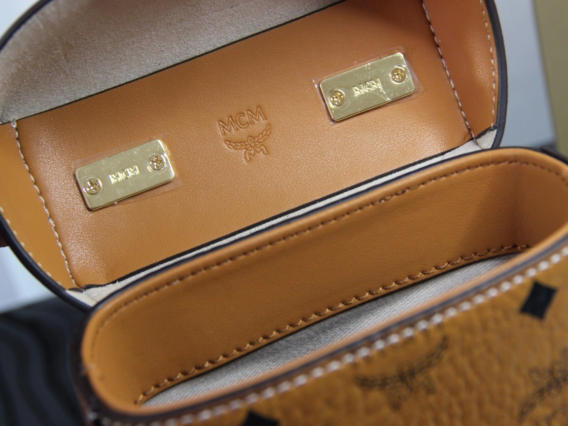 FashionForward MCM Top Handle Bags 90433