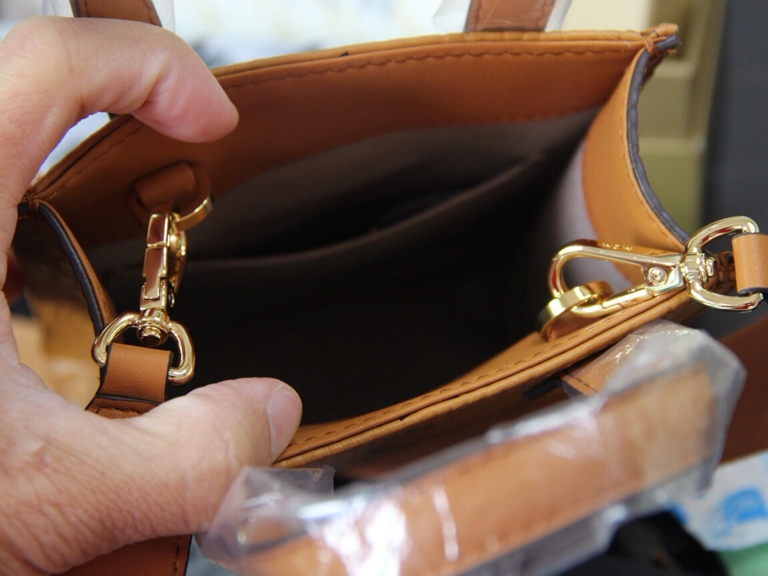 Versatile MCM Top Handle Bags 90418