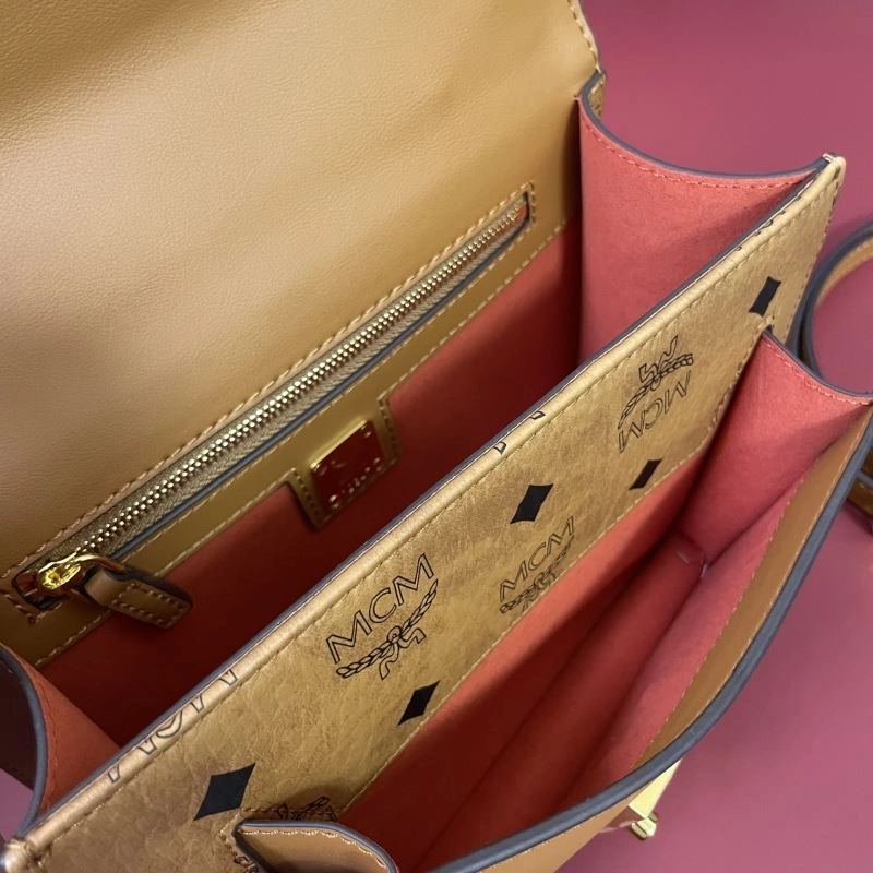 Versatile MCM Top Handle Bags 89612