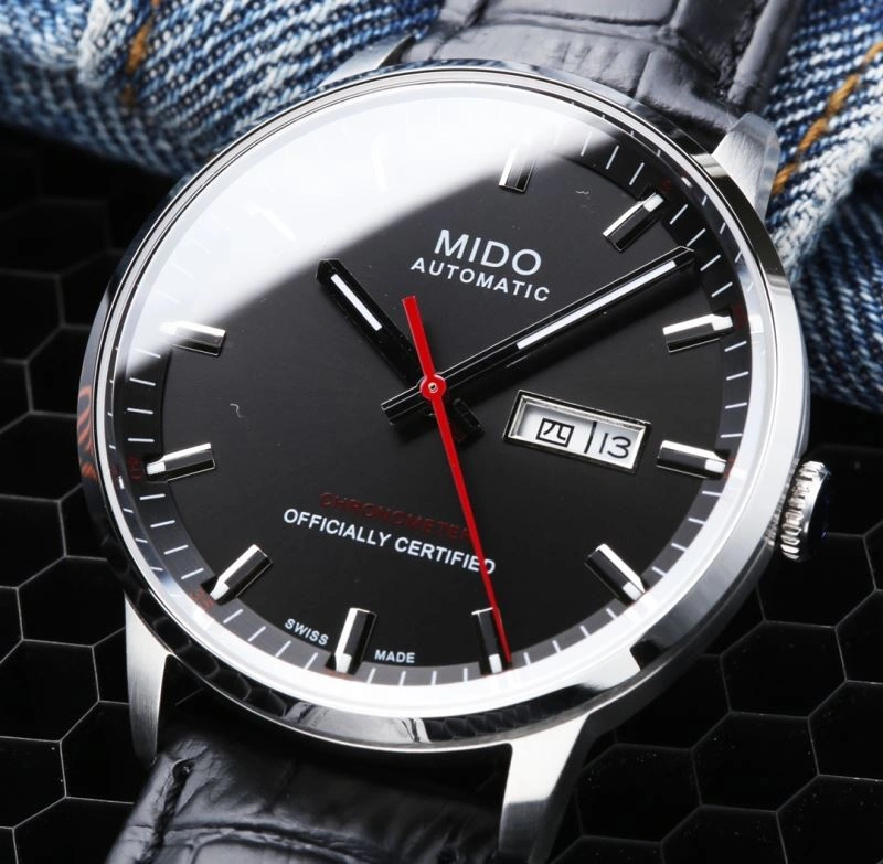 Sporty MIDO Watches 190128