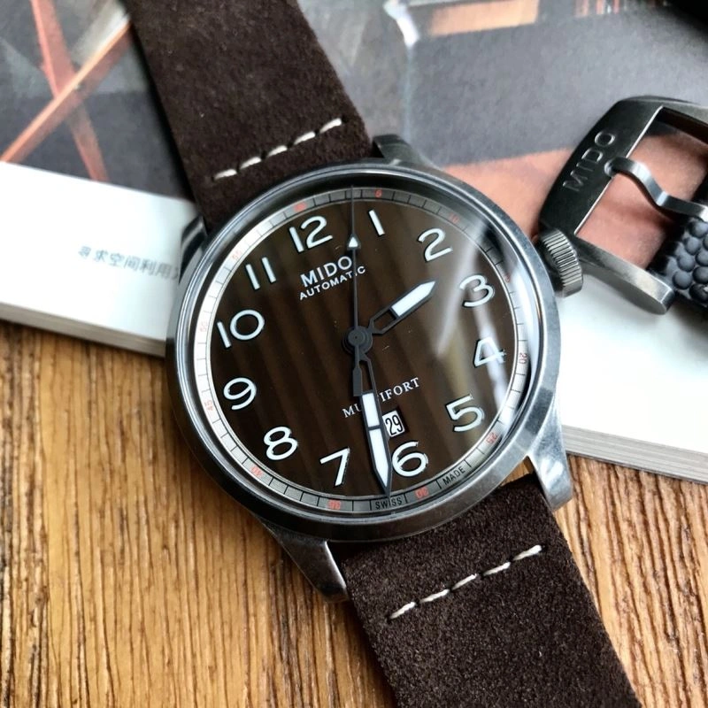 Vibrant MIDO Watches 190115