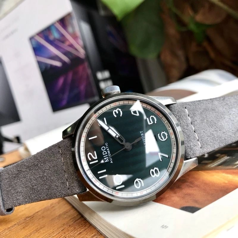 Vibrant MIDO Watches 190115