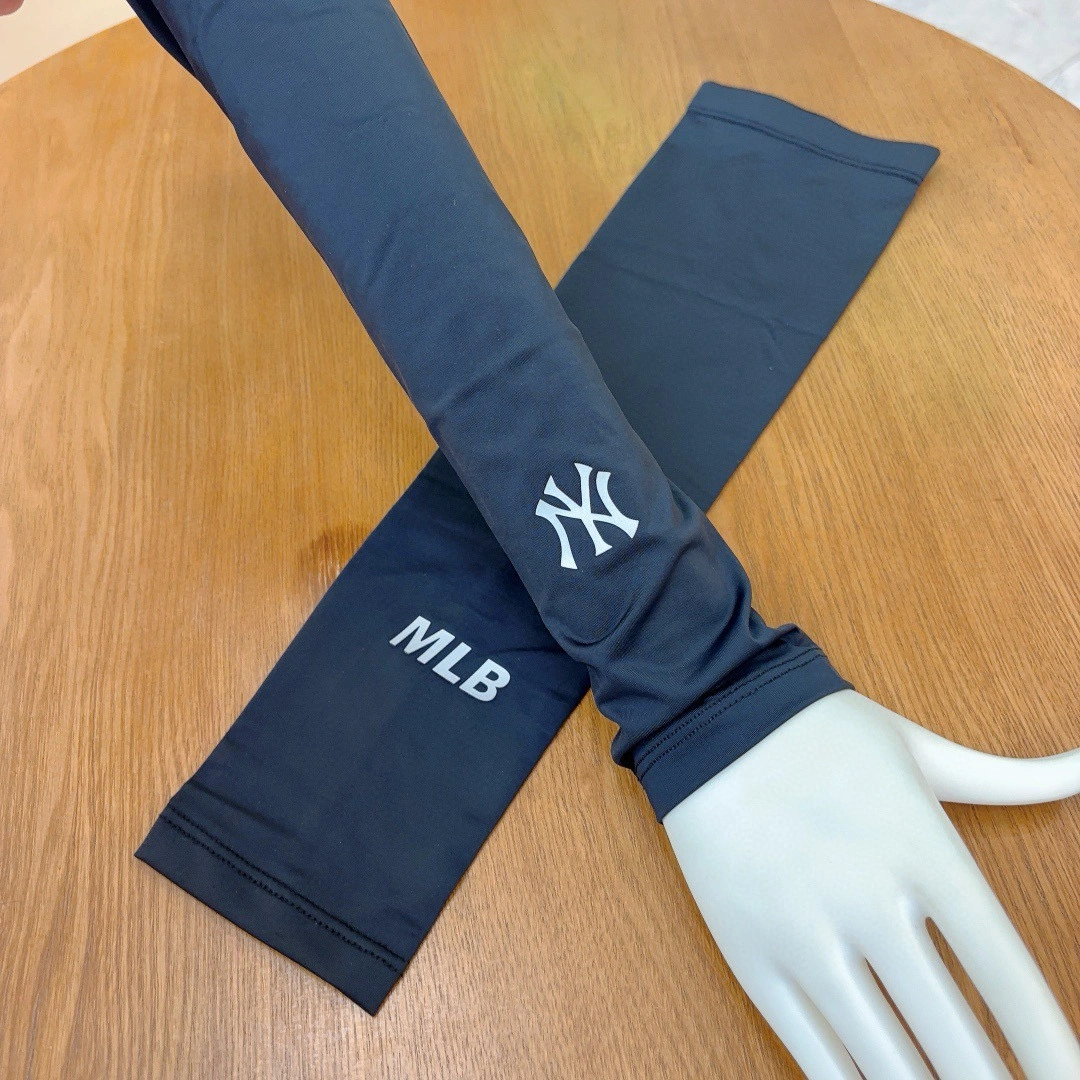 Sustainable MLB Ice Silk Sleeves 264945