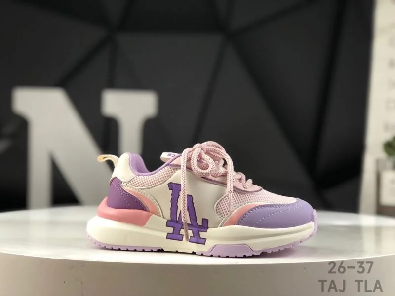 Stretchable MLB SHOES 30061