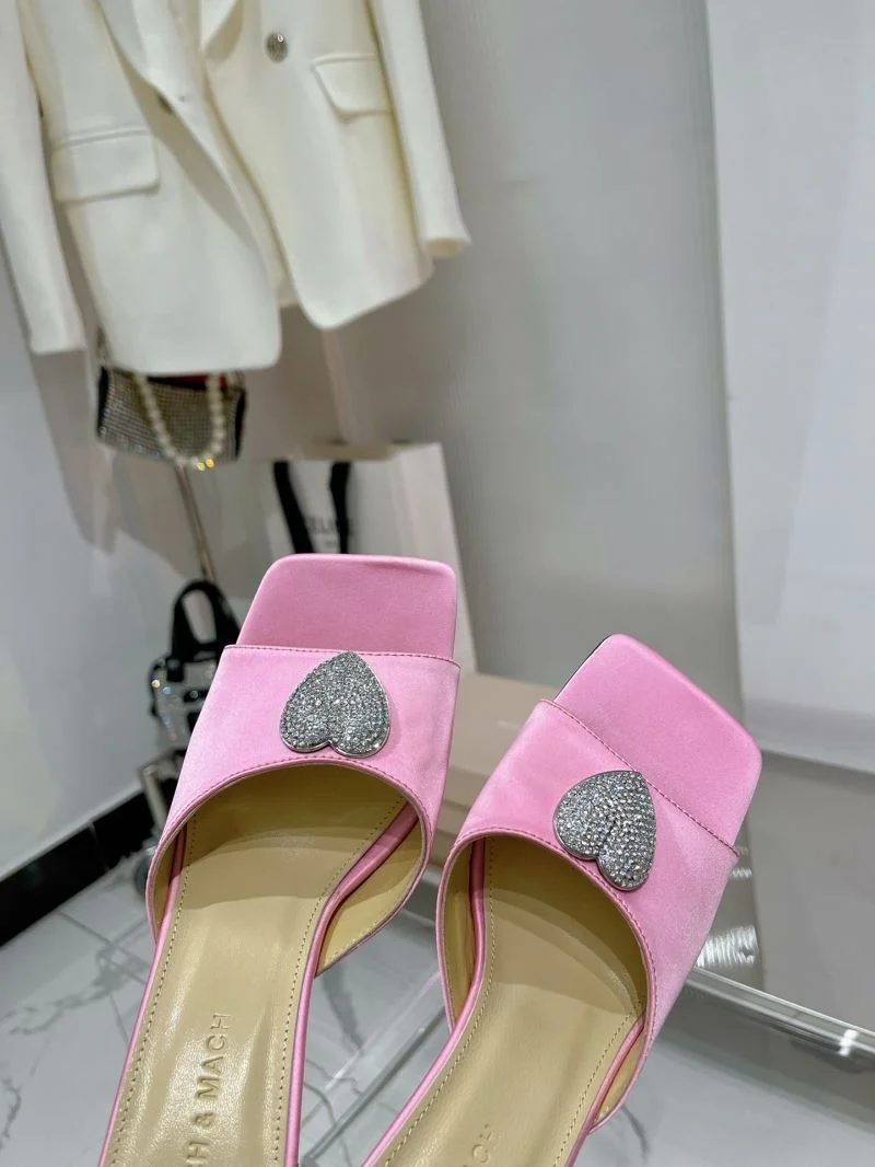 WellDesigned Mach Mach Sandals 7757