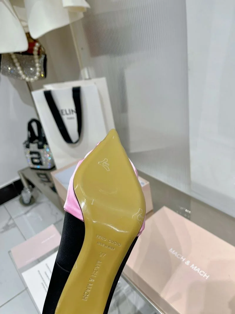 SmoothTexture Mach Mach Sandals 7752