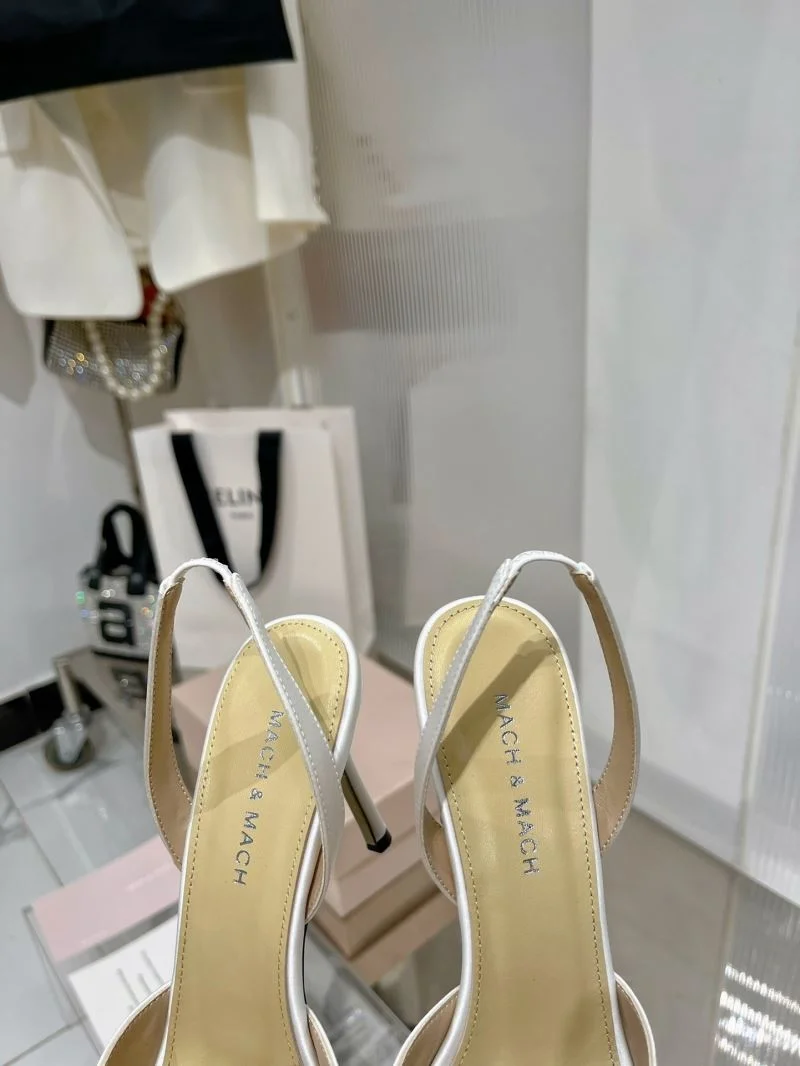 Trendy Mach Mach Sandals 7707