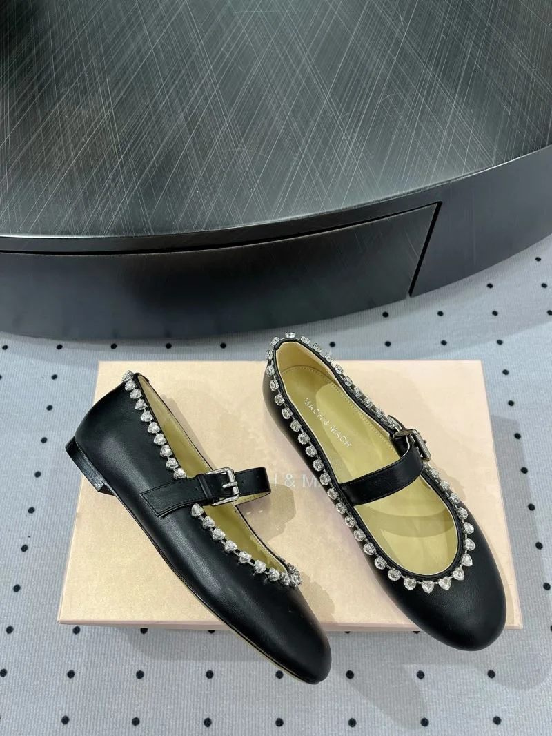 DailyWear Mach Mach Shoes 7748