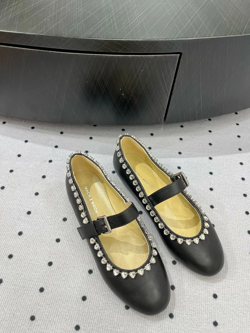 DailyWear Mach Mach Shoes 7748