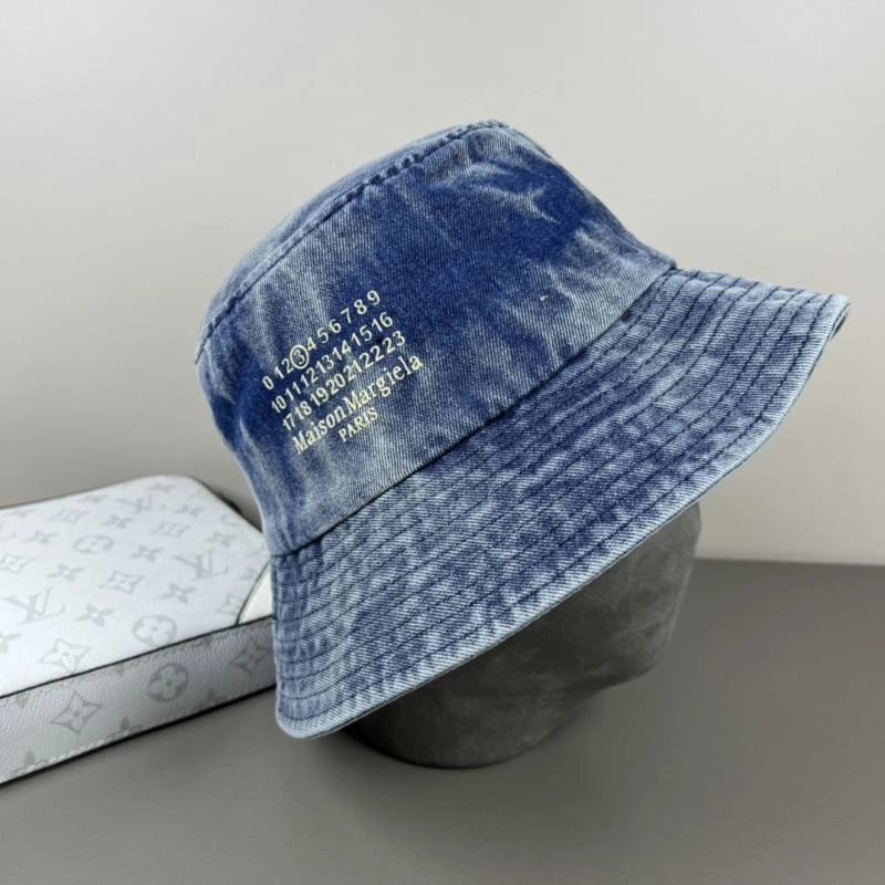 Maison Margiela Caps Breathable 257769