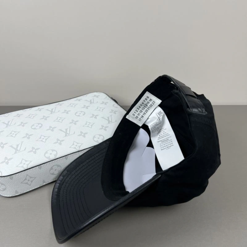 Maison Margiela Caps TravelReady 257770