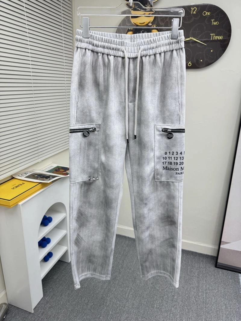 Maison Margiela Long Pants TechFriendly 162568