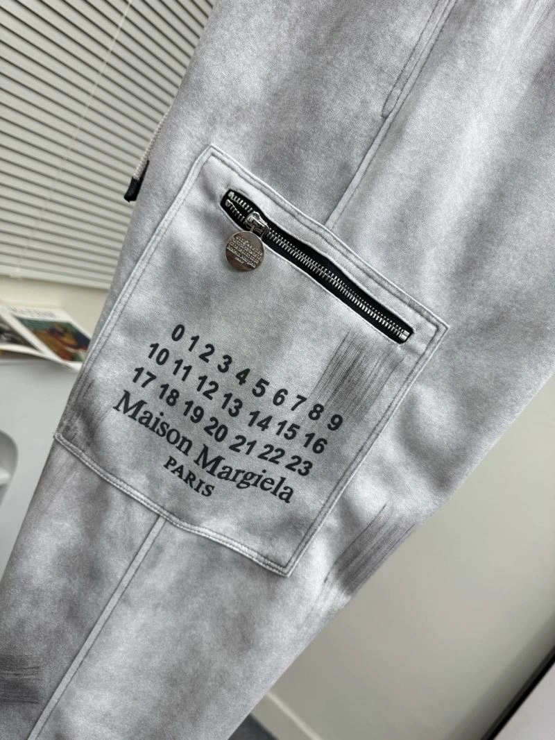 Maison Margiela Long Pants TechFriendly 162568