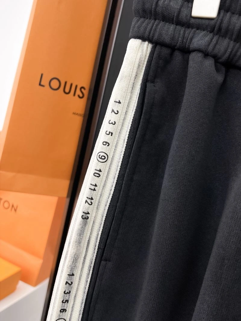 Trendy Maison Margiela Long Pants 162519