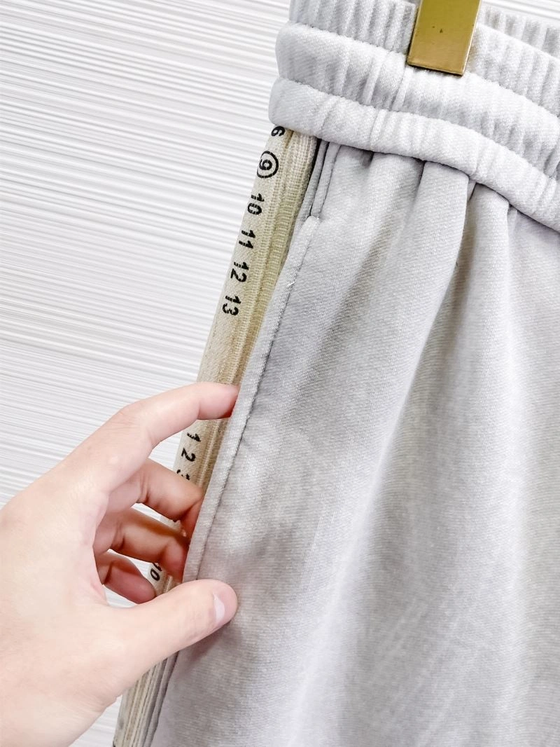 Maison Margiela Long Pants Reliable 162514