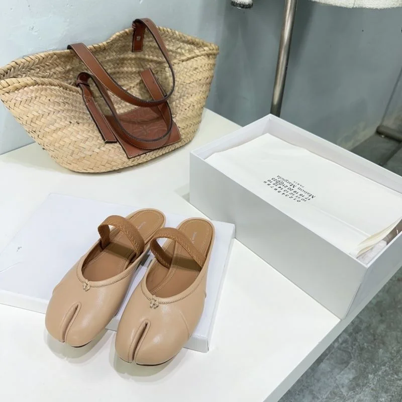 Vibrant Maison Margiela Sandals 11742