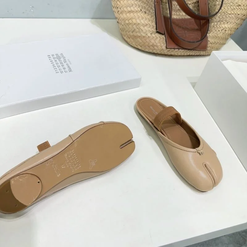 Vibrant Maison Margiela Sandals 11742