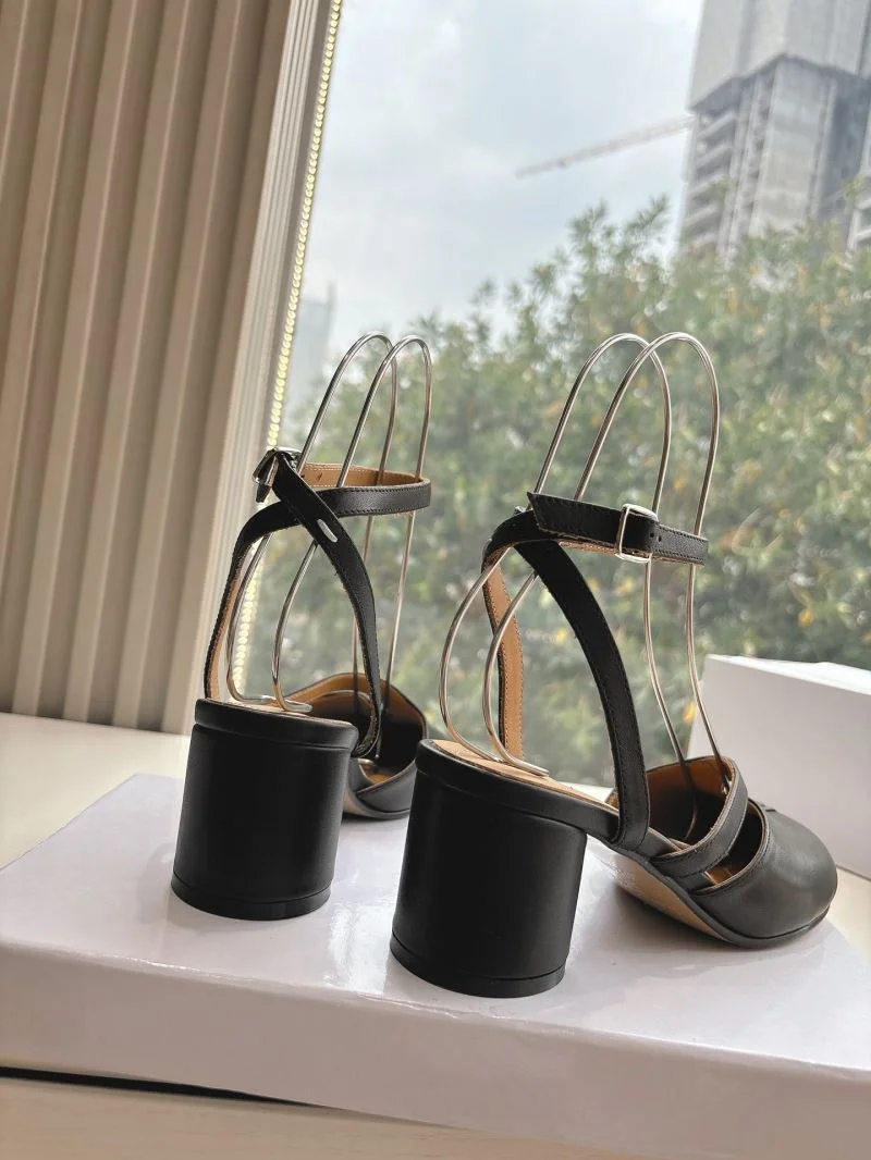 Maison Margiela Sandals Breathable 9643