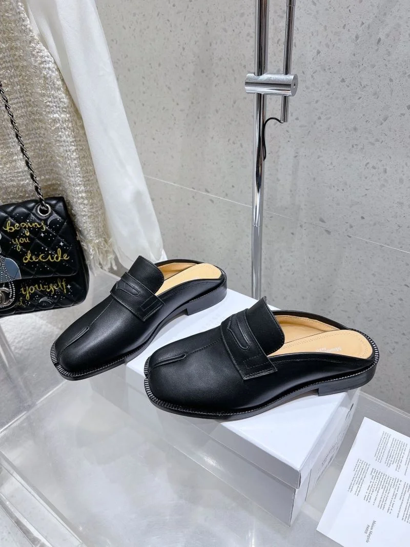 Maison Margiela Sandals Unisex 15520