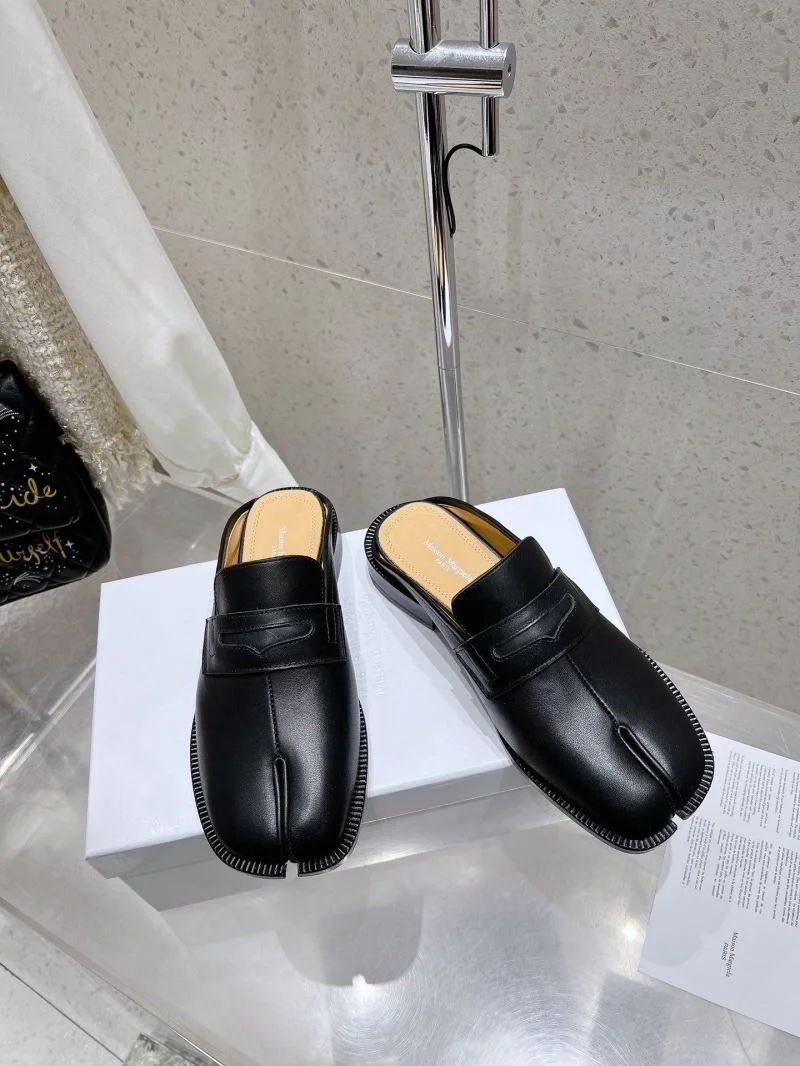 Maison Margiela Sandals Unisex 15520