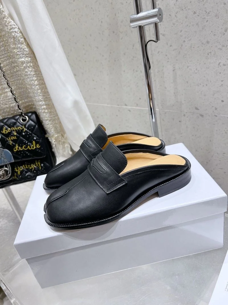 Maison Margiela Sandals Unisex 15520