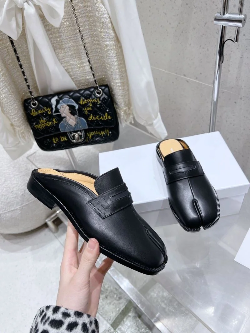Maison Margiela Sandals Unisex 15520