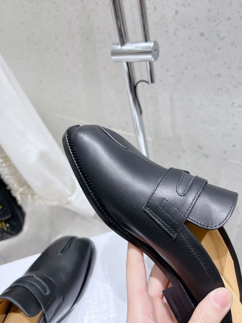Maison Margiela Sandals Unisex 15520