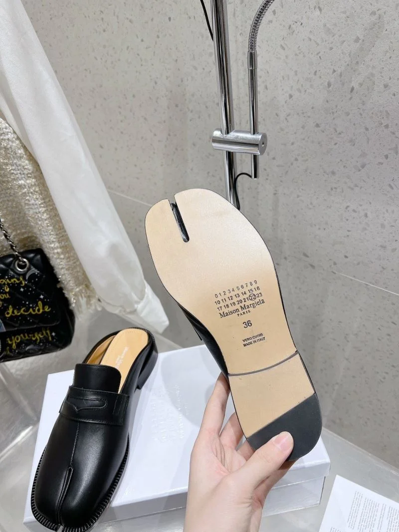 Maison Margiela Sandals Unisex 15520
