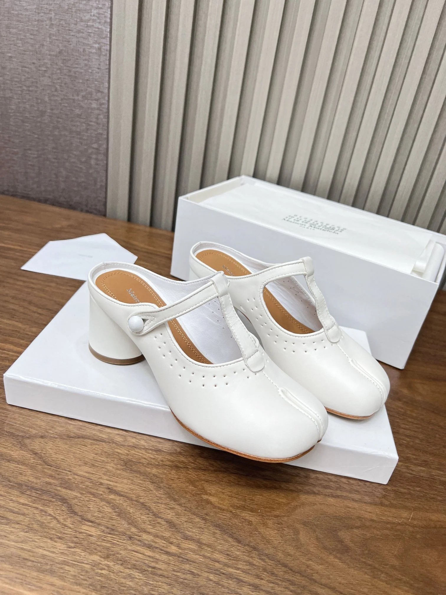 Maison Margiela Sandals Cozy 6183