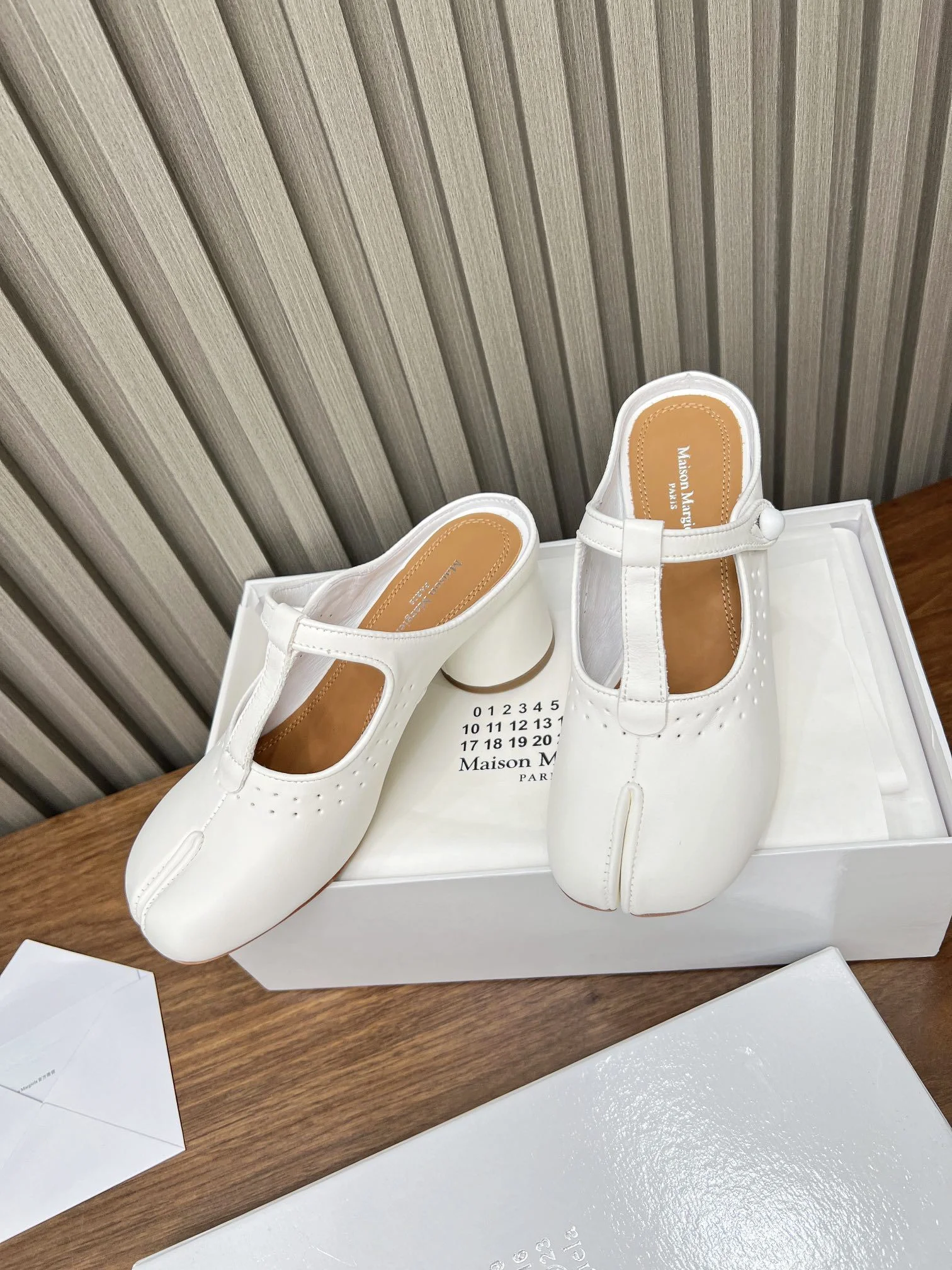 Maison Margiela Sandals Cozy 6183