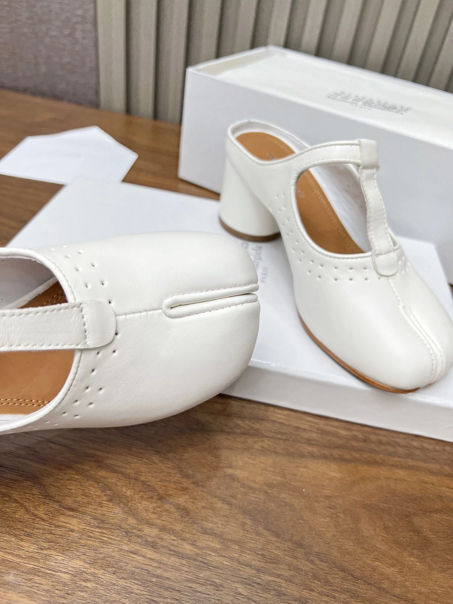 Maison Margiela Sandals Cozy 6183