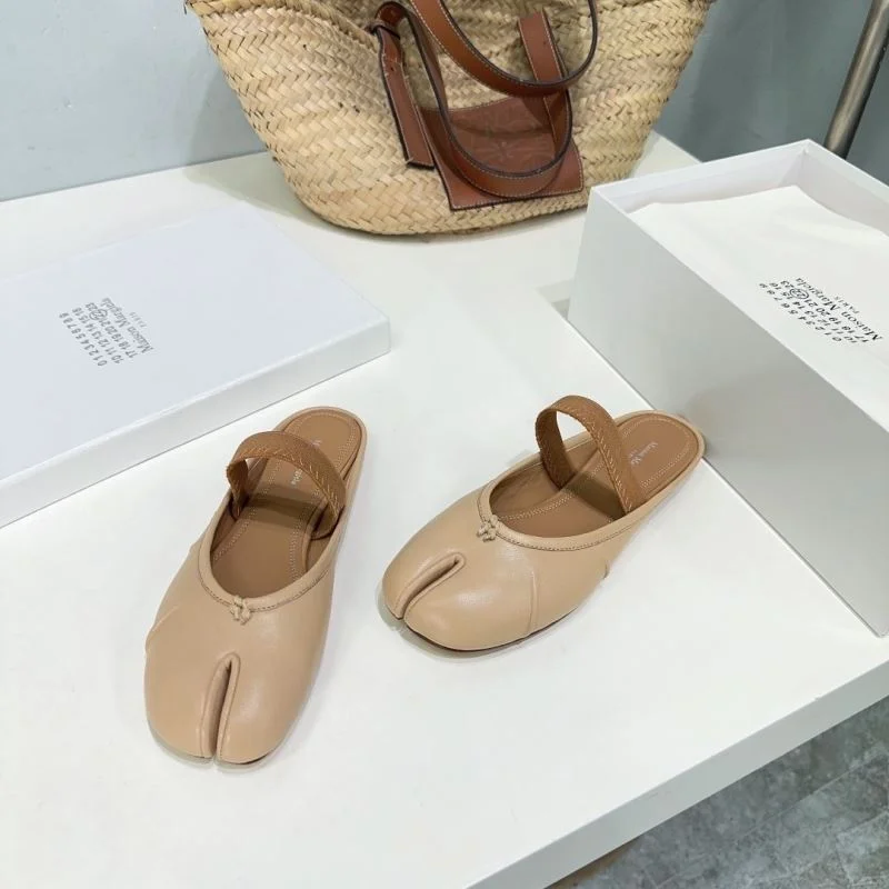 Maison Margiela Sandals Versatile 6234