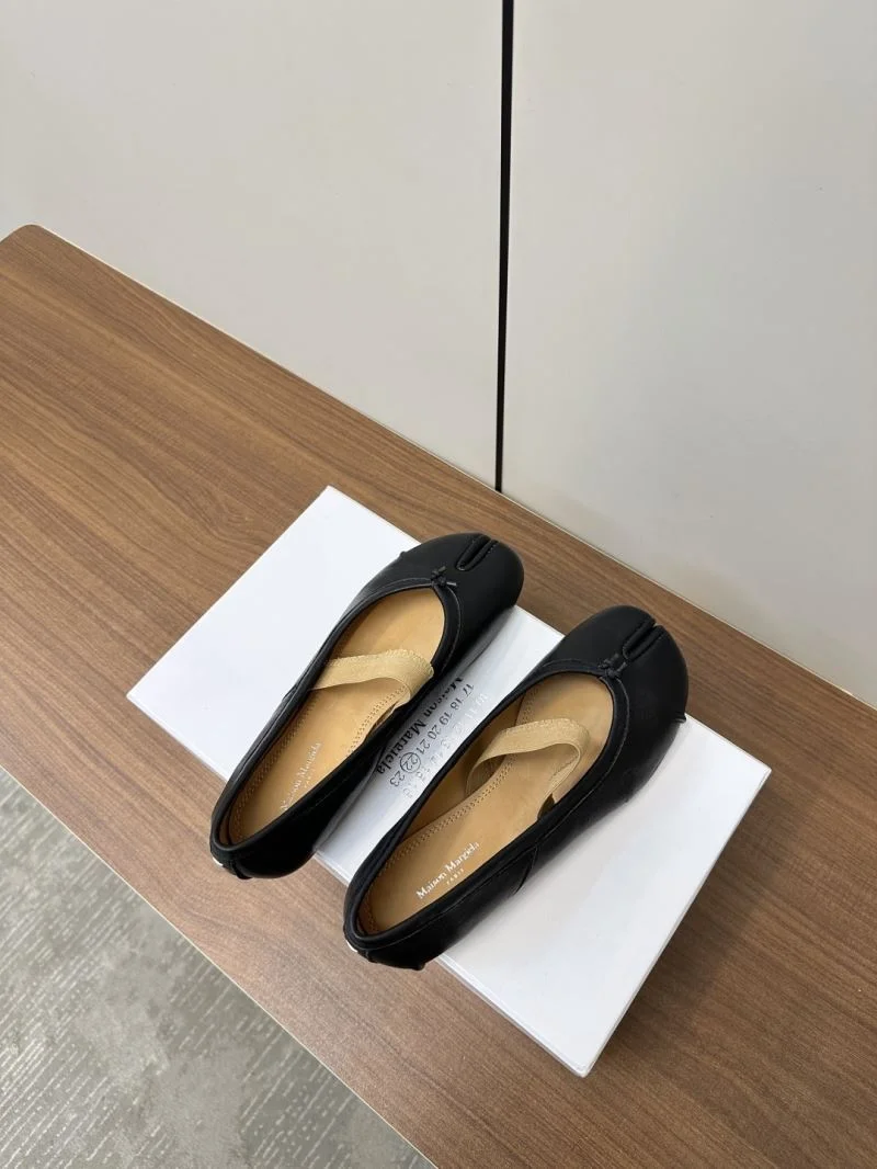 Maison Margiela Sandals Breathable 6169