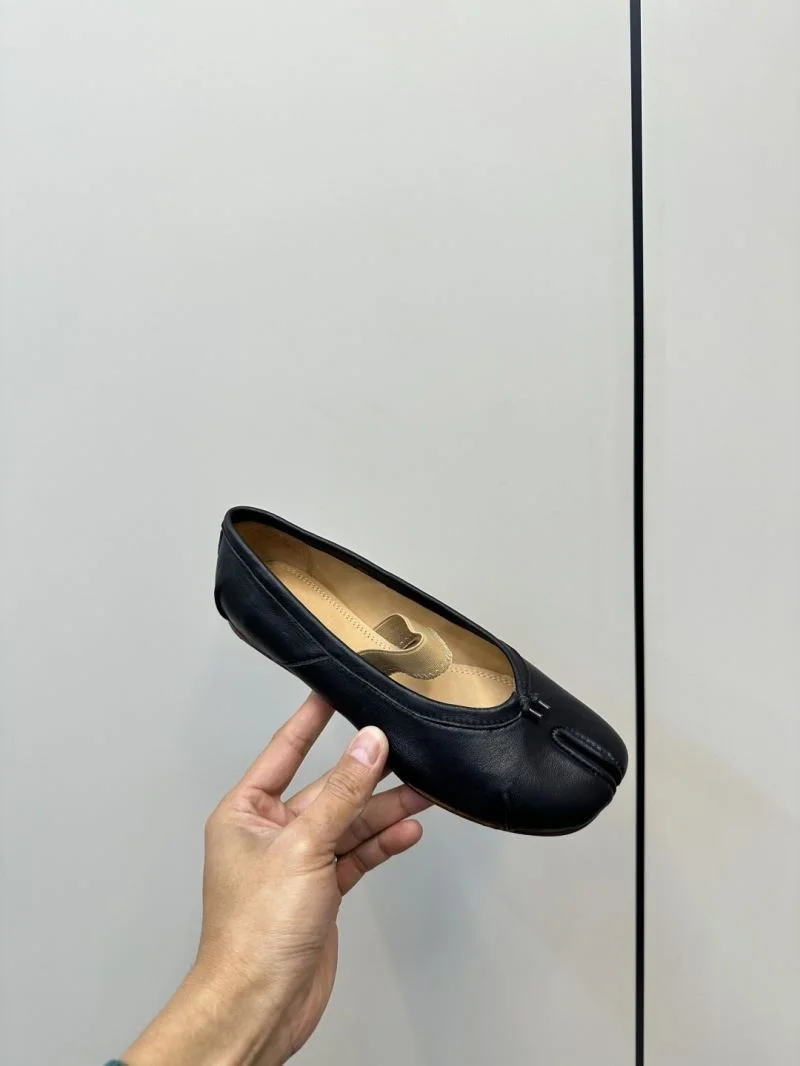 Maison Margiela Sandals Breathable 6169