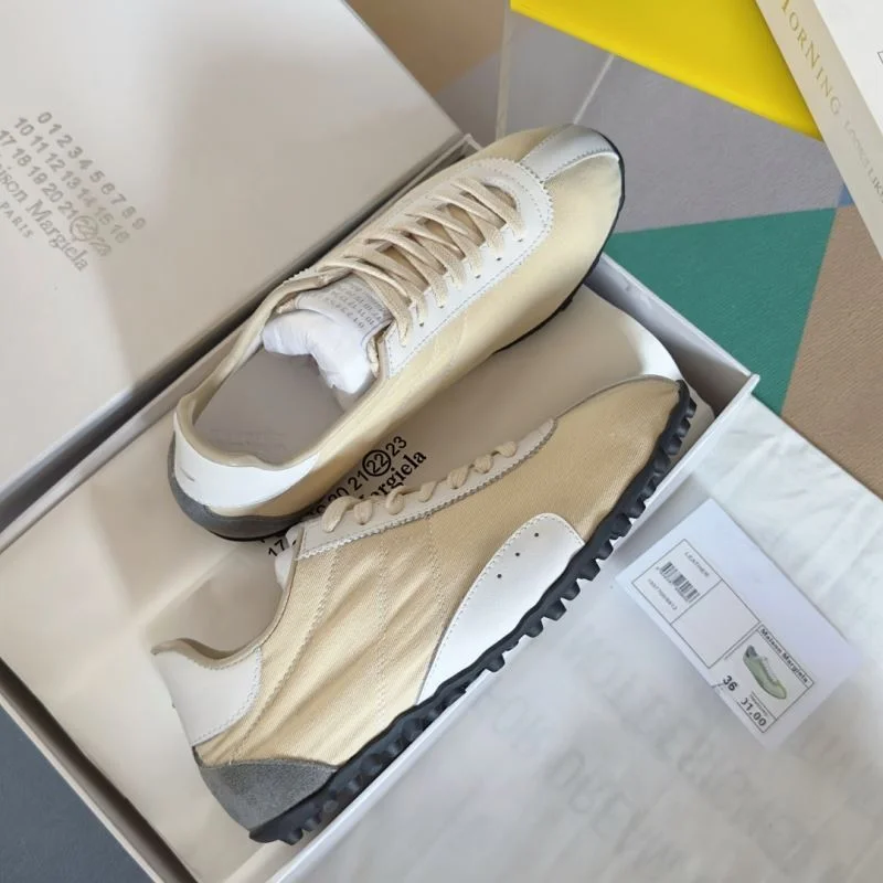 Elegant Maison Margiela Shoes 7670
